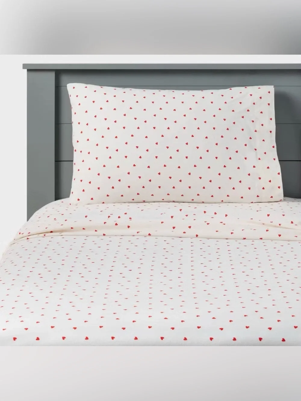 Full Heart Kids' Cotton Sheet Set - Pillowfort Twin Sheet Set New with Tag